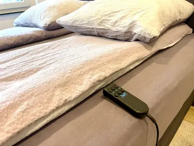 Ein Bett oder Betten in einem Zimmer der Unterkunft Goldstadt White Suite - City Apartament Schlössle Pforzheim