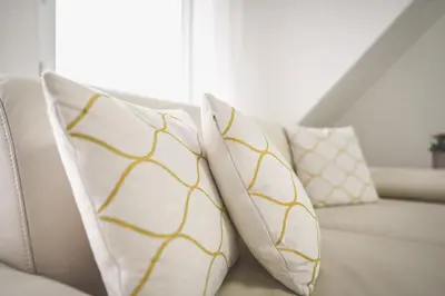 Ein Bett oder Betten in einem Zimmer der Unterkunft Exklusive Maisonette Wohnung am See, 5 Min zur SAP, Smart TV & Netflix - WeHome Premium