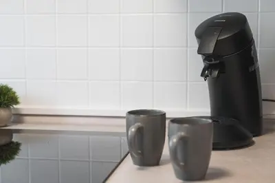 Kaffee-/Teezubehör in der Unterkunft Westside Flat - 5min to Downtown
