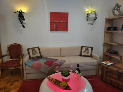 Ein Sitzbereich in der Unterkunft Ferienapartment Schlummerhausen für bis zu 5 Personen, Haustiere willkommen und kostenfrei, mit Einbauküche, WLAN, Smart-TV, Alexa