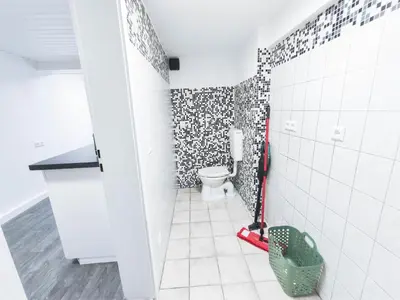 Ein Badezimmer in der Unterkunft ALFA Apartment Ludwigsburg 2 Betten WLAN Küche Bad