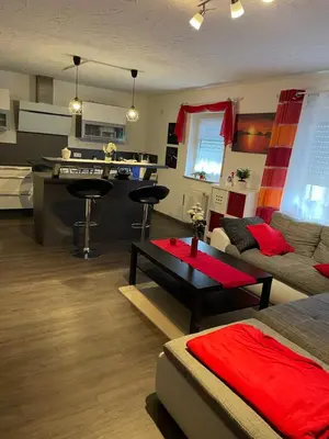 Küche/Küchenzeile in der Unterkunft Moderne Erdgeschosswohnung