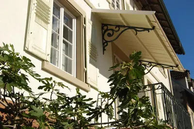 Das Gebäude in dem sich das Bed & Breakfast befindet