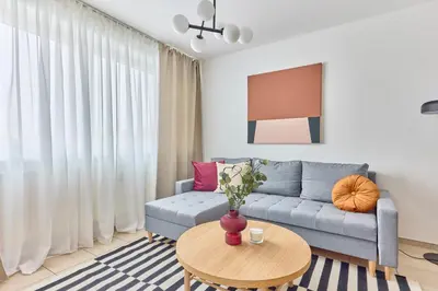 Ein Sitzbereich in der Unterkunft Rosalia -Zentrumsnahe Wohnung mit Balkon & Parkplatz, ideal für Familien & Geschäftsreisende