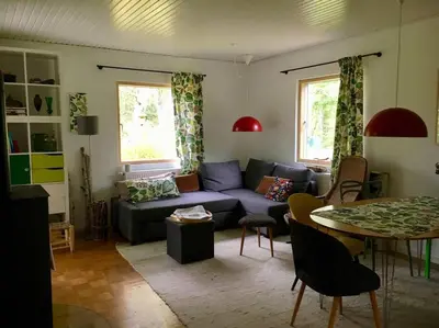 Ein Sitzbereich in der Unterkunft Ferienhaus im Wald an der Weinstrasse