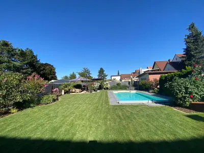 Der Swimmingpool an oder in der Nähe von Neues Ferienappartment PfalzHerz