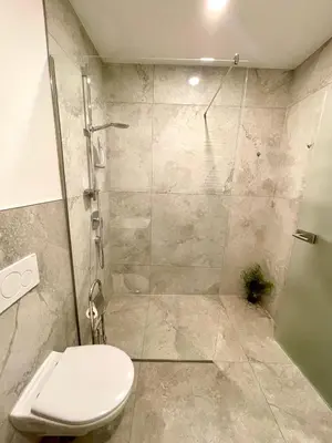 Ein Badezimmer in der Unterkunft Goldstadt Studio Suite- City Apartament Schlössle Zentrum Pforzheim