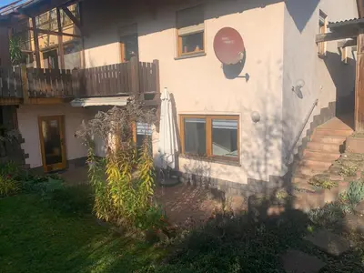 Das Gebäude in dem sich die Ferienwohnung befindet