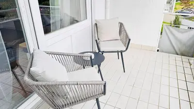 Ein Sitzbereich in der Unterkunft Modernes Apt im Nordschwarzwald