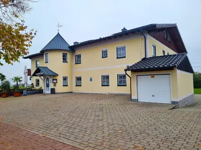 Das Gebäude in dem sich das Hotel befindet