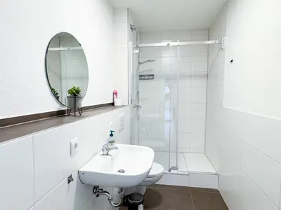 Ein Badezimmer in der Unterkunft modern living studios Karlsbad