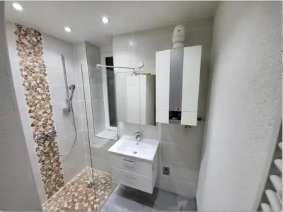Ein Badezimmer in der Unterkunft Top möblierte Wohnung in Brühl
