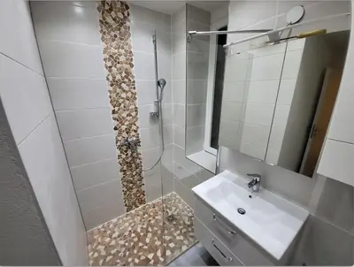 Ein Badezimmer in der Unterkunft Top möblierte Wohnung in Brühl