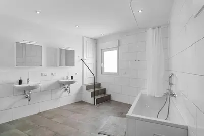 Ein Badezimmer in der Unterkunft MA01 Großes Haus in Trebur!