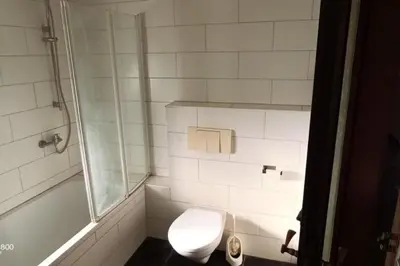 Ein Badezimmer in der Unterkunft NEU! FeWo Skalstr. Philippsburg