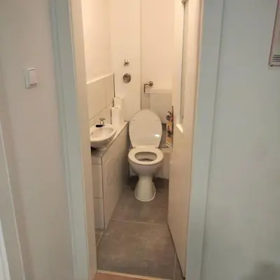 Ein Badezimmer in der Unterkunft MZK Maier Günstig Zentral Einfach 75qm