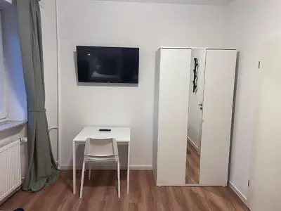 TV/Unterhaltungsangebot in der Unterkunft bookandstay24 Die-burg 4 Zimmerwohnung mit Küche und Balkon bei Darmstadt, Frankfurt, RheinMain Gebiet