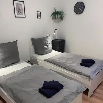 bookandstay24 Die-burg 4 Zimmerwohnung mit Küche und Balkon bei Darmstadt
