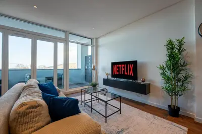 TV/Unterhaltungsangebot in der Unterkunft SCHLOSSBERG RESIDENCES - 3 Glocken Luxury PENTHOUSE-Apartments