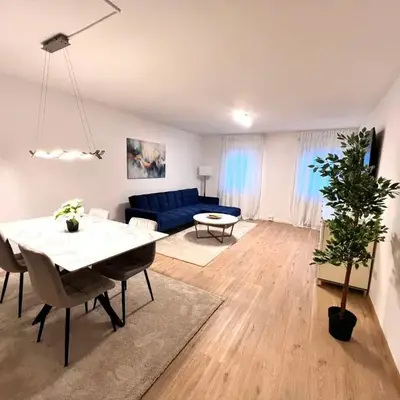 Designer Apartment in Sinsheim Erstbezug 75 TV mit Netflix und offene Küche WeHome Premium