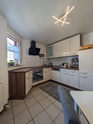 Küche/Küchenzeile in der Unterkunft Große helle Wohnung nähe Audi und Lidl IT