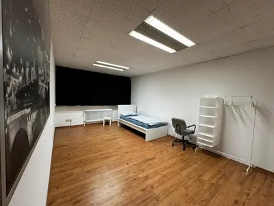 Grundriss der Unterkunft D1 Frankfurt 230m2 - 7 Einzelzimmer mit 2 Parkplätzen