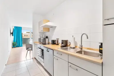 Küche/Küchenzeile in der Unterkunft COZY stilvolles Apartment, Nähe BASF, BG Klinik
