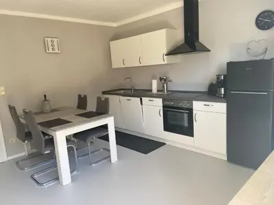 Küche/Küchenzeile in der Unterkunft Ferienhaus Mayer Dahn Wohnung Neven