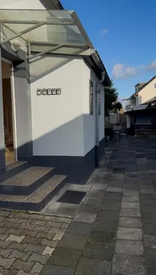 Das Gebäude in dem sich die Ferienwohnung befindet