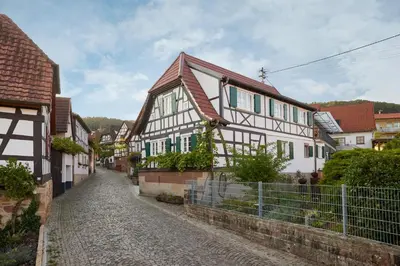 Das Gebäude in dem sich die Ferienwohnung befindet