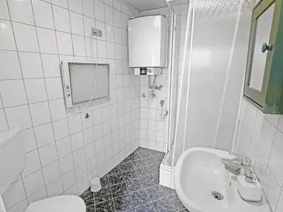 Ein Badezimmer in der Unterkunft Monteurzimmer fitter room Apartment Bruchsal Heilbronn Bretten