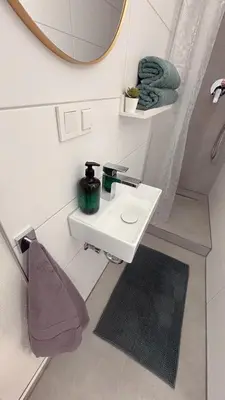 Ein Badezimmer in der Unterkunft Nisay Home - 4 Room Apartment - N1