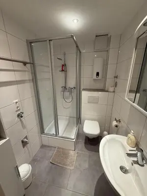 Ein Badezimmer in der Unterkunft Nice and cosy studio apartment in a central location