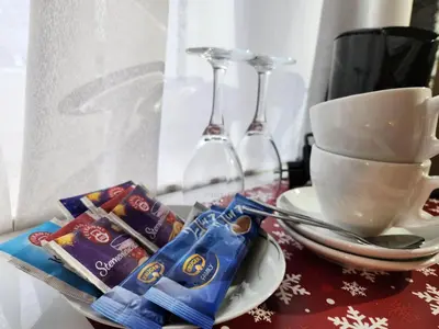 Kaffee-/Teezubehör in der Unterkunft Rastatt Hotel Schiff