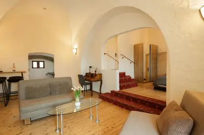 Ein Sitzbereich in der Unterkunft Burg Stettenfels