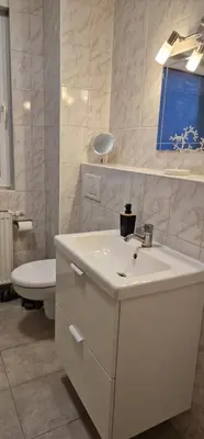 Ein Badezimmer in der Unterkunft Wohnung mit Wintergarten