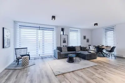 Ein Sitzbereich in der Unterkunft Wohnung im luxuriösen Anwesen mit Panoramablick