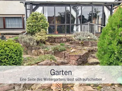 Ein Garten an der Unterkunft Germersheimer Rhein-Idylle Sauna, Whirlpool und Bubble