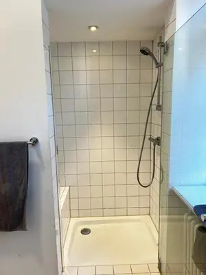 Ein Badezimmer in der Unterkunft Quadrate Hostel Mannheim Z6 Denkmalschutz