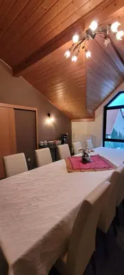 Ein Bett oder Betten in einem Zimmer der Unterkunft Gästehaus Rebstock im Weingut Schrauth-Becker