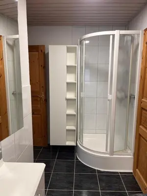 Ein Badezimmer in der Unterkunft Dachstub