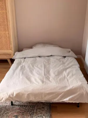 Ein Bett oder Betten in einem Zimmer der Unterkunft Apartment mit Mainblick 15 Min vom FFM-Airport
