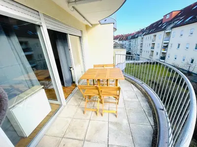 Ein Balkon oder eine Terrasse in der Unterkunft Sonnige, zentralgelegene Wohnung
