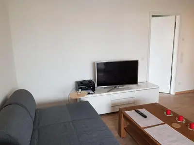 TV/Unterhaltungsangebot in der Unterkunft Wohnen am Rhein, zentrumsnah, Mietvertrag obligatorisch