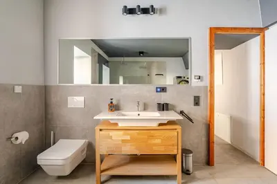 Ein Badezimmer in der Unterkunft NOXi 90qm Carport Küche WiFi Washer Kamin