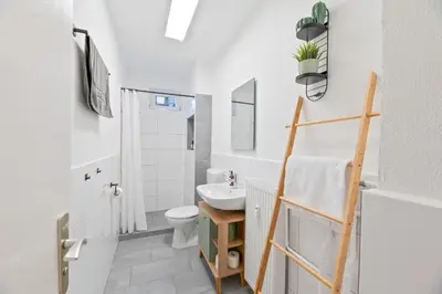 Ein Badezimmer in der Unterkunft Zentrale Lage, Spülmaschine, Kingsize Bett, Netflix