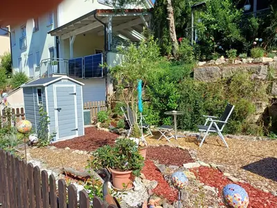 Ein Garten an der Unterkunft Ferienwohnung Sonnenschein Dittwar
