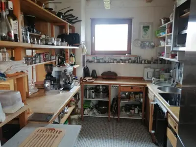 Küche/Küchenzeile in der Unterkunft Möblierte Zimmer im Musikerhaus