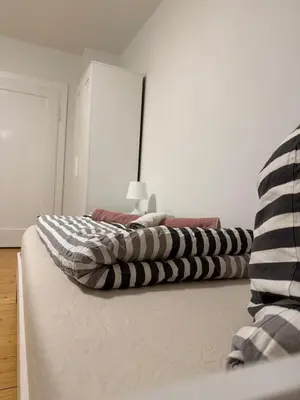 Ein Bett oder Betten in einem Zimmer der Unterkunft Monteur- und Ferienwohnung Landau - Südliche Weinstraße