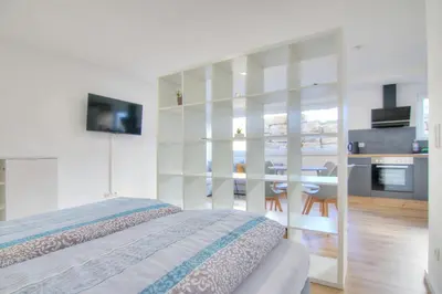 Küche/Küchenzeile in der Unterkunft Modernes Wohlfühl-Apartment mit Glasfaser-WLAN, Parkplatz in der Nähe & Küche in Bad Wimpfen